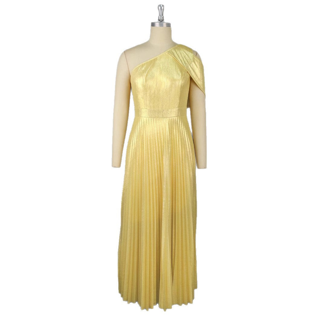Ladies Glamorous One-Shoulder Evening Dress with Pleated Pleats StylebySassy