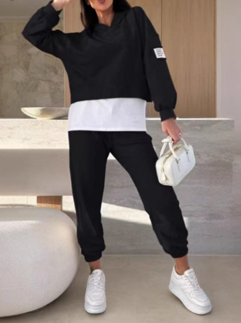 Women's cozy short hoodie and jogger set made of soft cotton blend StylebySassy