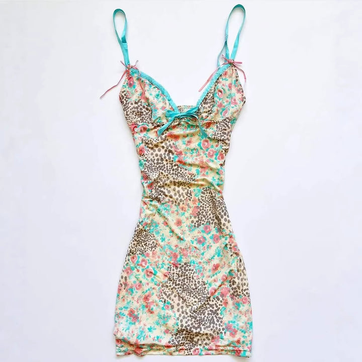 Ladies seductive nightgown in floral design StylebySassy