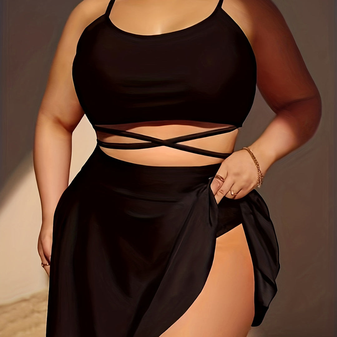 Women’s set consisting of top and skirt with sophisticated crossings StylebySassy