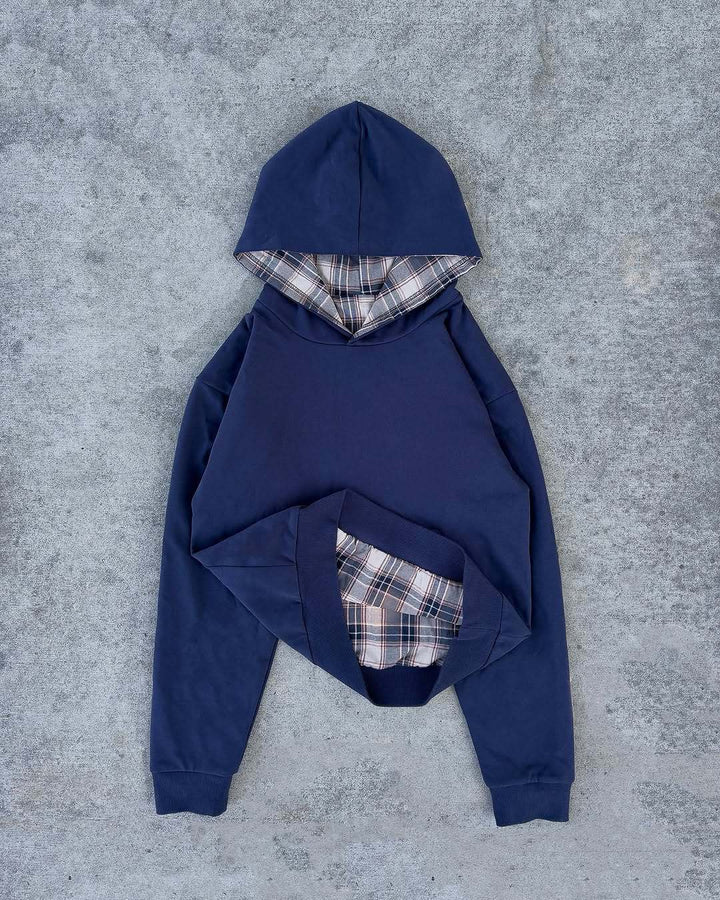 Ladies short-cut hoodie with checkered flannel lining and kangaroo pocket StylebySassy