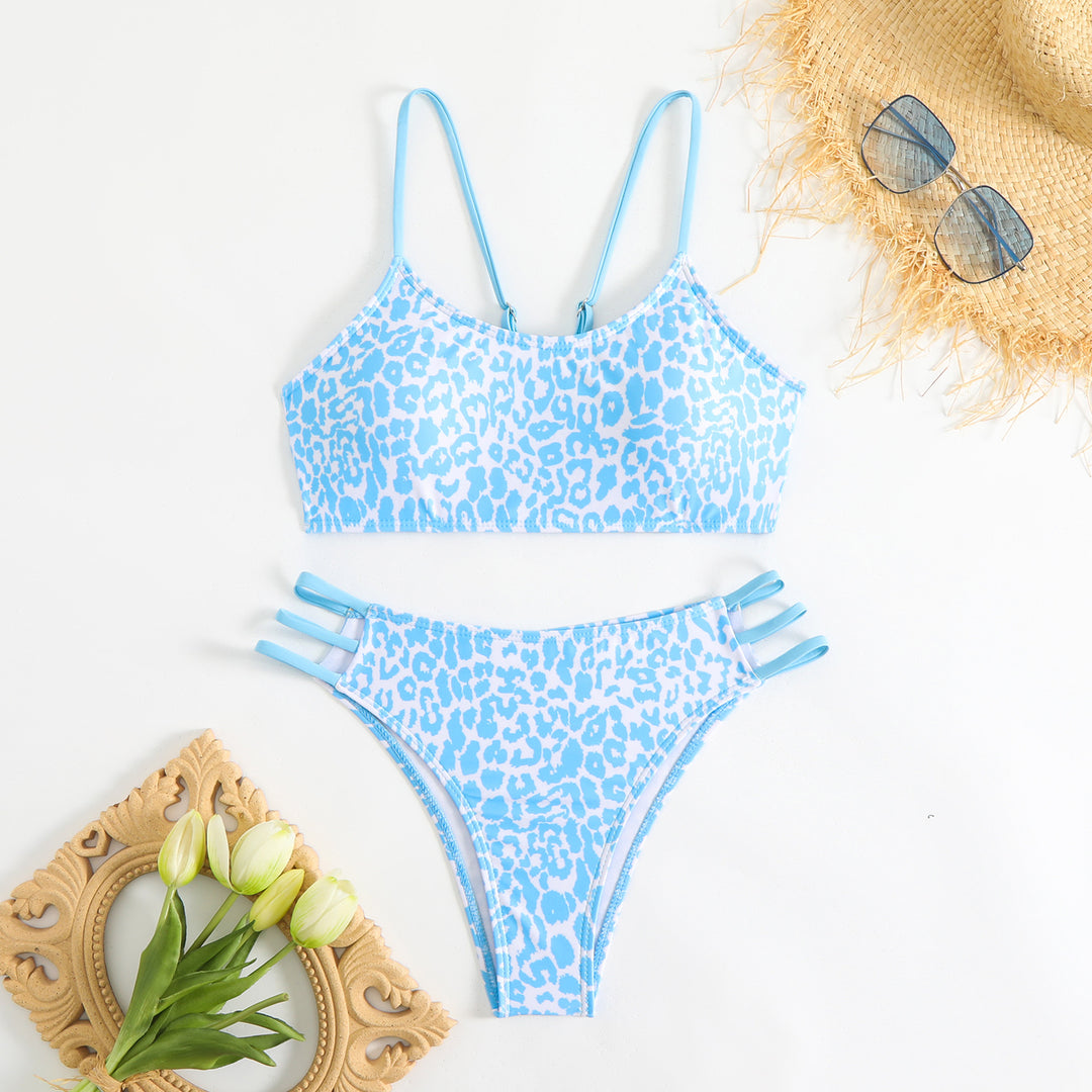 Ladies triangle bikini with exciting leopard pattern and sporty details StylebySassy