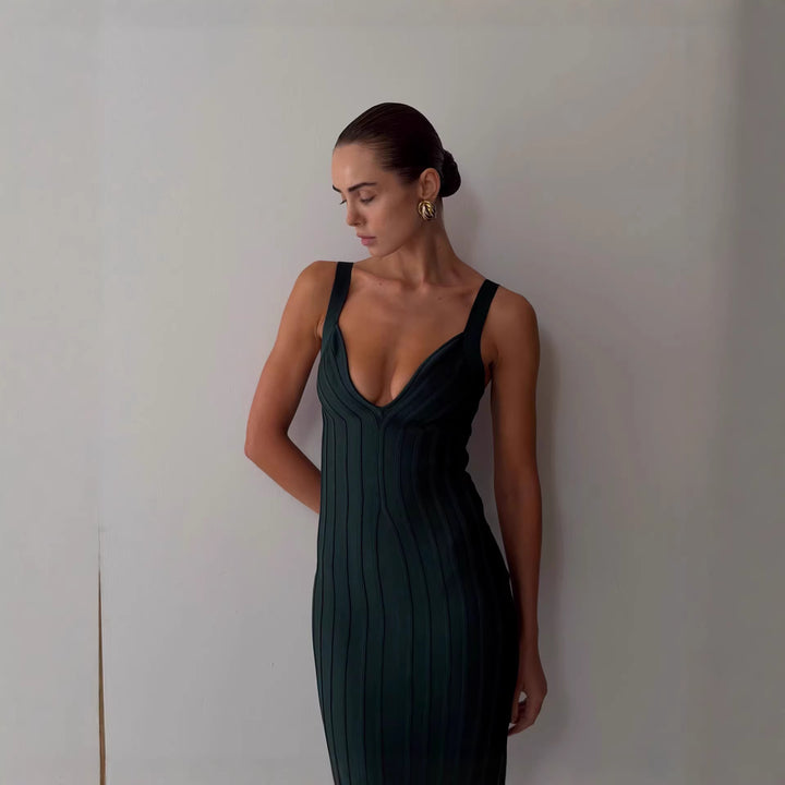 Women Figur-hugging Maxi Dress with Deep V-neck StylebySassy
