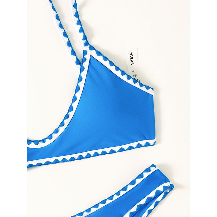 Women's bikini set with casual cut and contrasting edges StylebySassy