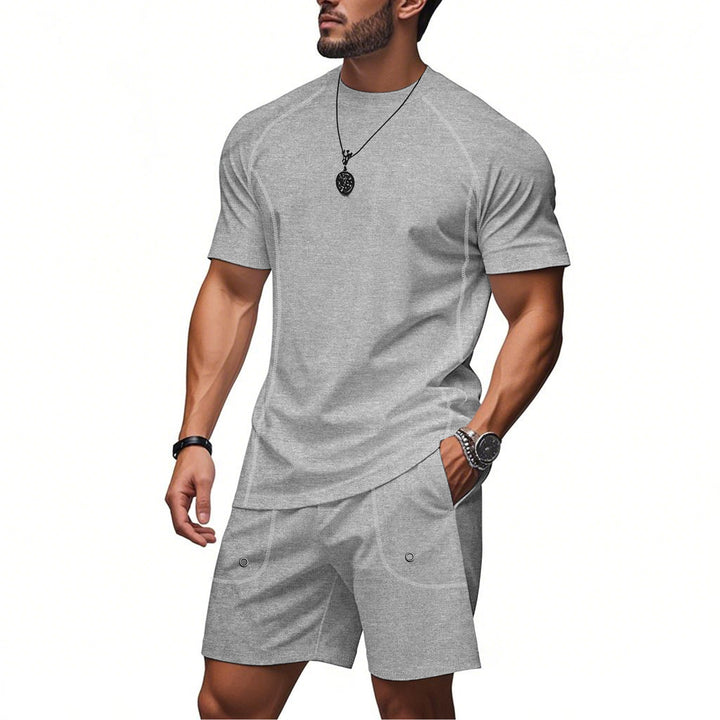 Men's sporty two-piece set made of breathable functional jersey with raglan sleeves StylebySassy