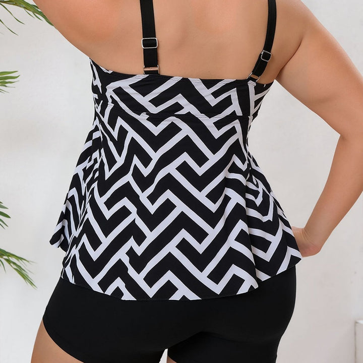 Women's tankini set with fashionable geometric pattern StylebySassy