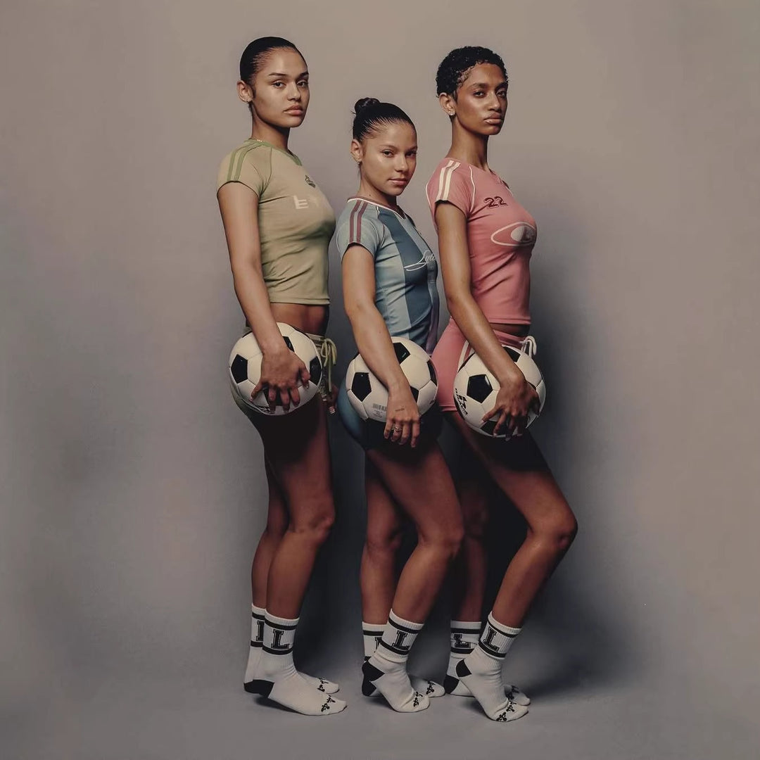 Women's sports set with body-hugging shorts and short-sleeved top StylebySassy