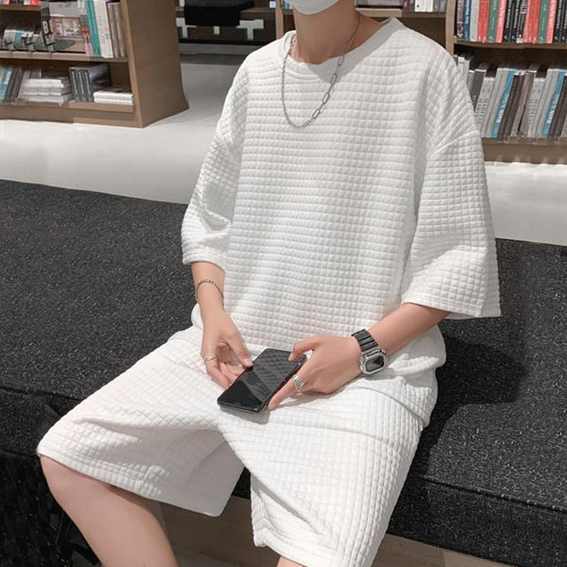 Men's square structure leisure set with oversized round neck shirt and knee-length relax shorts StylebySassy