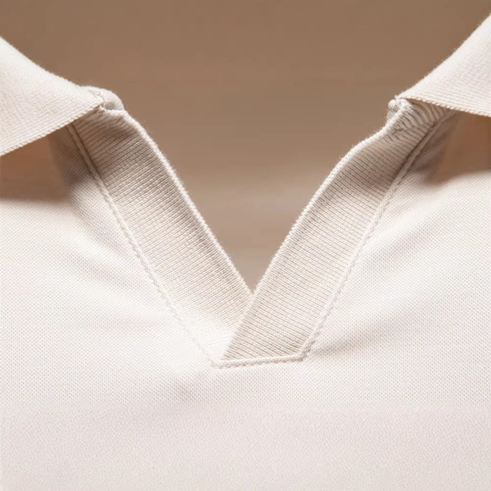 Men's fine-knit short-sleeve polo shirt with open V-neck and elastic hem StylebySassy