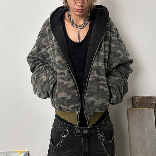Men's short-cut camouflage bomber-style hooded jacket with teddy lining and two-way zipper StylebySassy