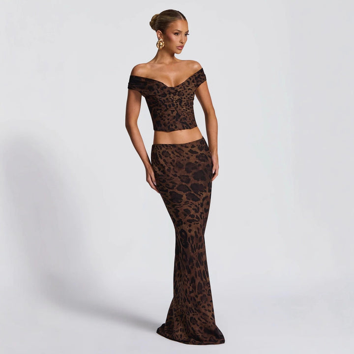 Women's Elegant Set of Crop Top and Maxi Skirt with Leopard Print StylebySassy