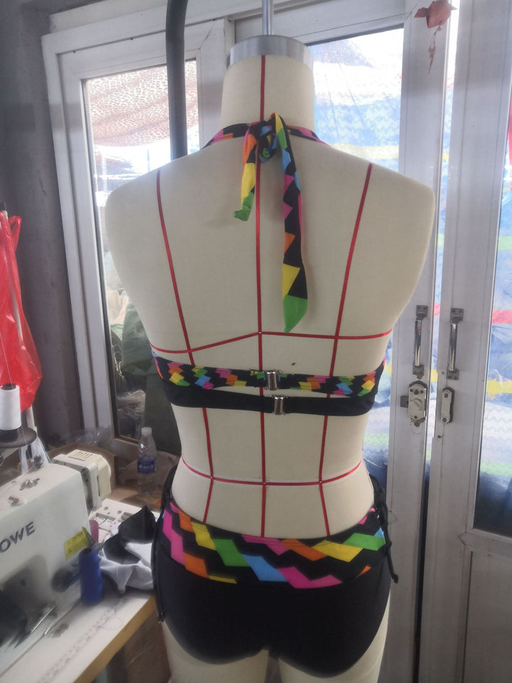 Women's sporty bikini set with adjustable straps and trendy color design StylebySassy