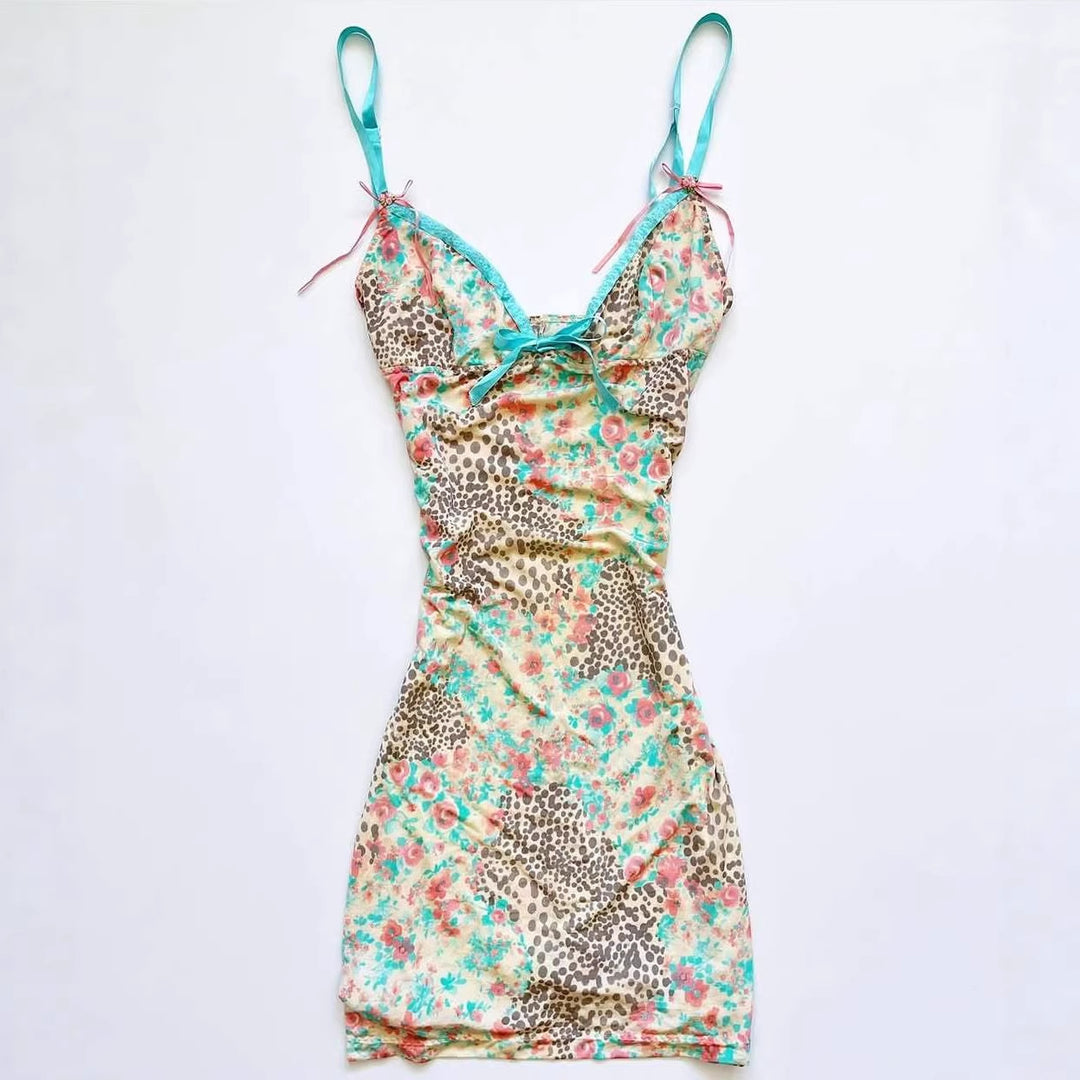 Ladies seductive nightgown in floral design StylebySassy