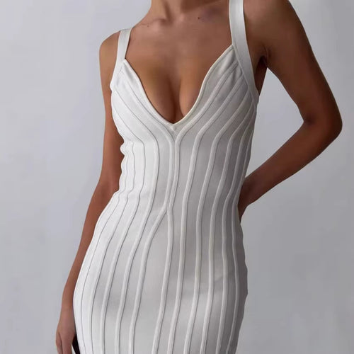 Women Figur-hugging Maxi Dress with Deep V-neck StylebySassy