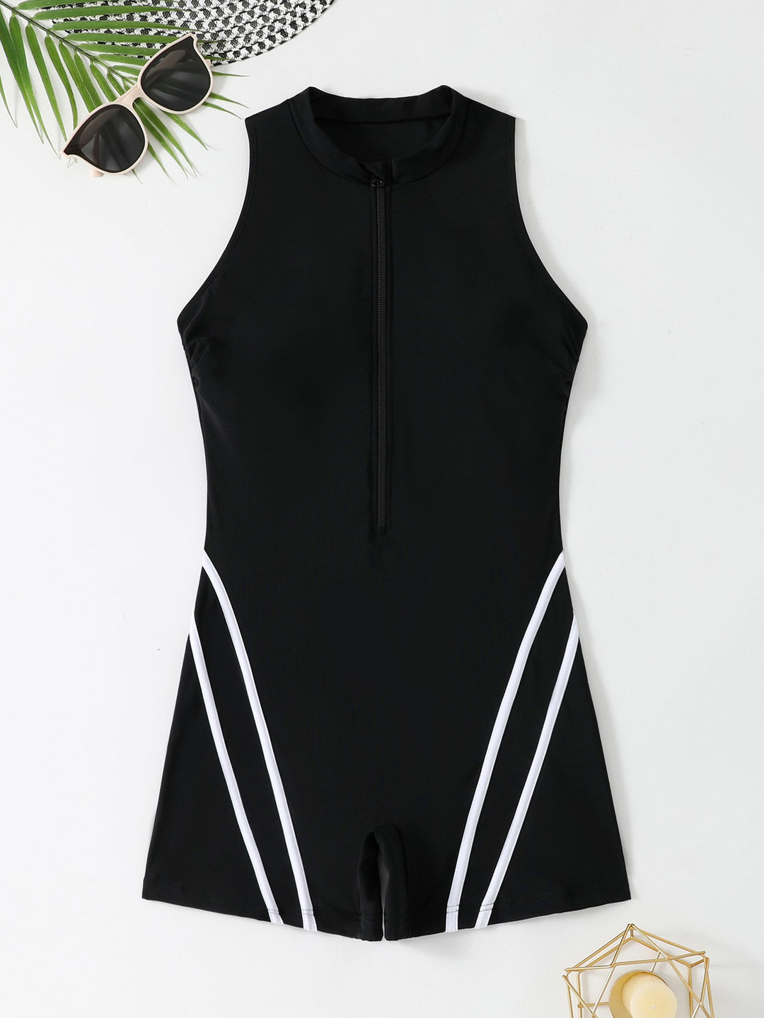 Women's sporty jumpsuit with zipper and figure-hugging cut StylebySassy