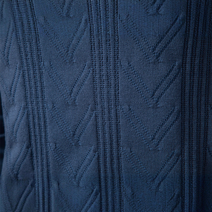 Men's fine knit polo sweater with V-neck, zigzag pattern and Kent collar StylebySassy