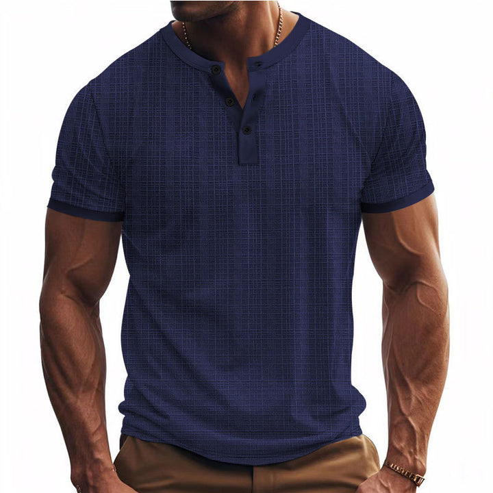 Men's short sleeve Serafino with triple button placket and finely knitted grid structure StylebySassy