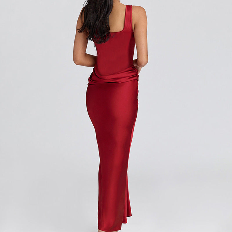 Ladies Elegant and figure-hugging Evening Dress StylebySassy