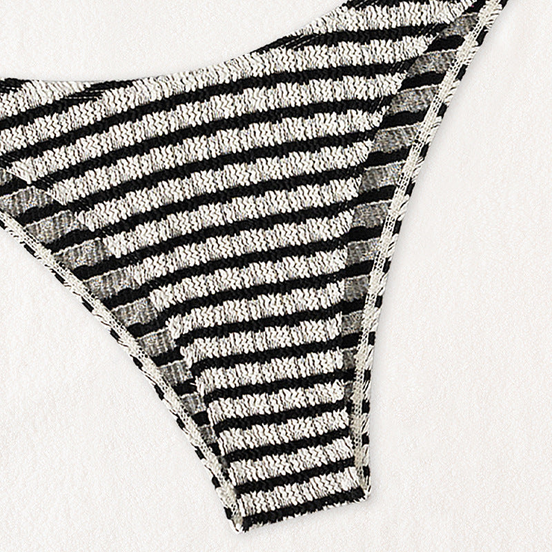 Ladies Bandeau Bikini with trendy neckline StylebySassy