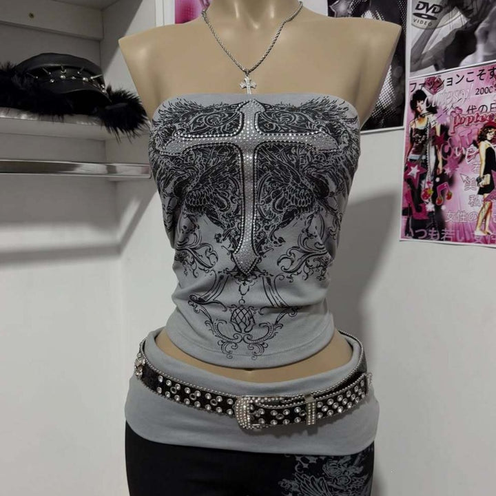 Ladies Elegant Bandeau Top with Fashionable Graphic Design StylebySassy