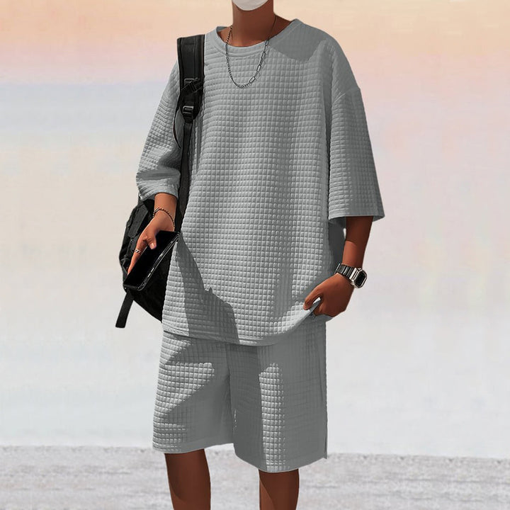 Men's square structure leisure set with oversized round neck shirt and knee-length relax shorts StylebySassy
