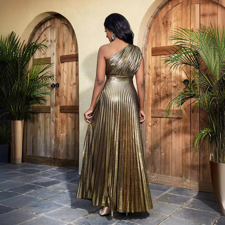 Ladies pleated evening dress with shimmering top StylebySassy