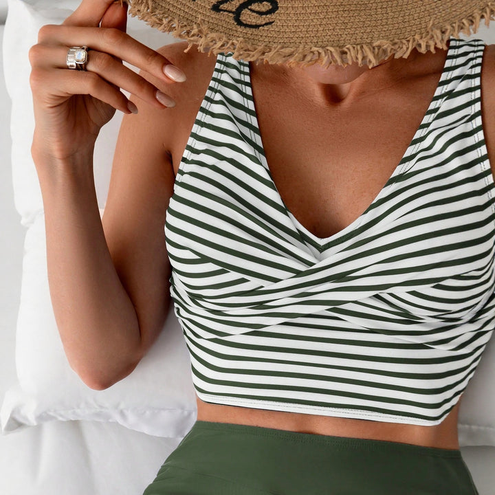 Ladies Sporty Crop Top and High-Waisted Shorts StylebySassy
