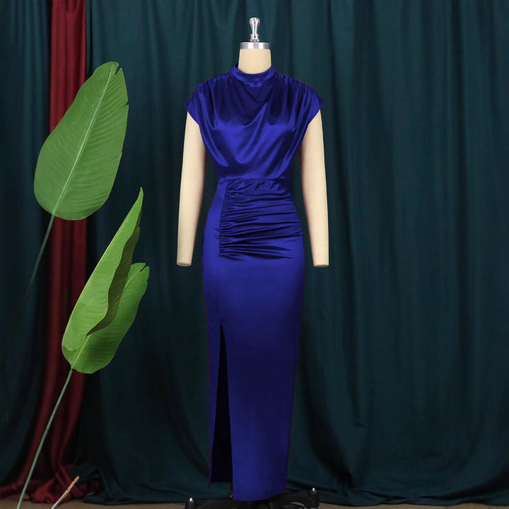 Ladies Elegant figure-flattering maxi dress with side slit StylebySassy