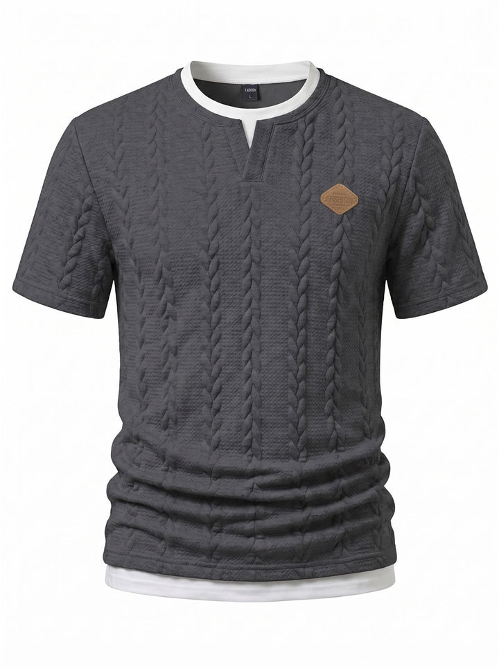 Men's textured short-sleeve shirt with embossed braid structure, V-insert at the round neck and layered look StylebySassy
