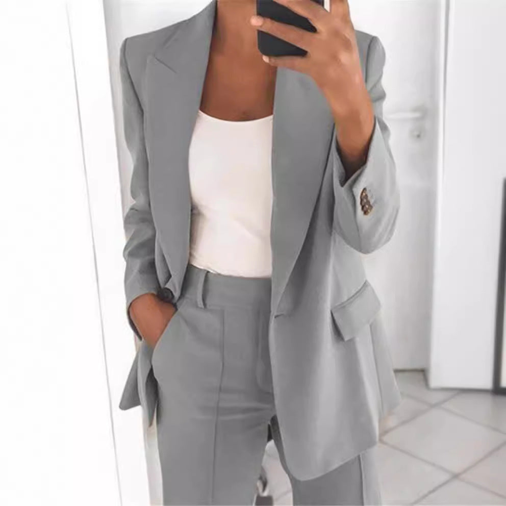 Women's Two-Piece Suit with Button-Front Blazer