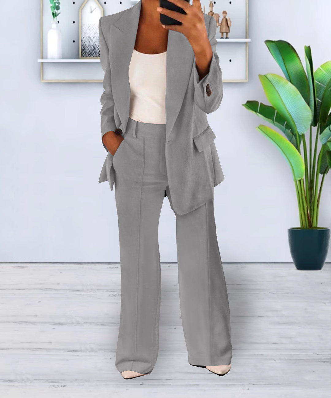 Women's Two-Piece Suit with Button-Front Blazer