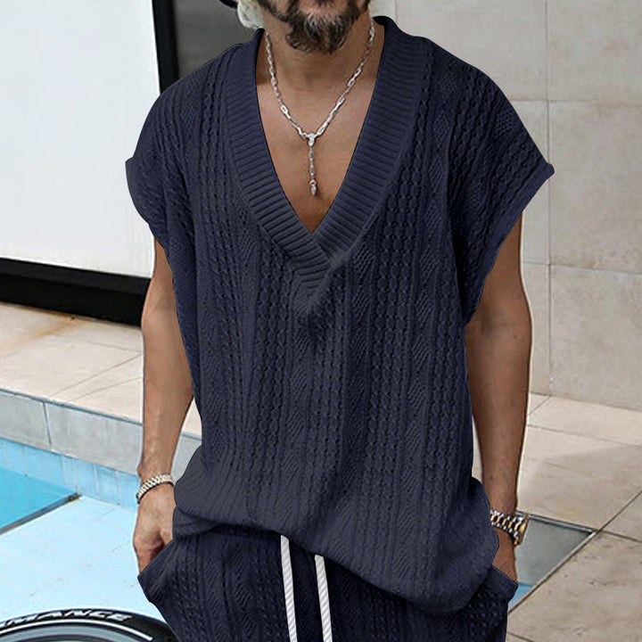 Men's knitted vest with V-neck and cable pattern StylebySassy