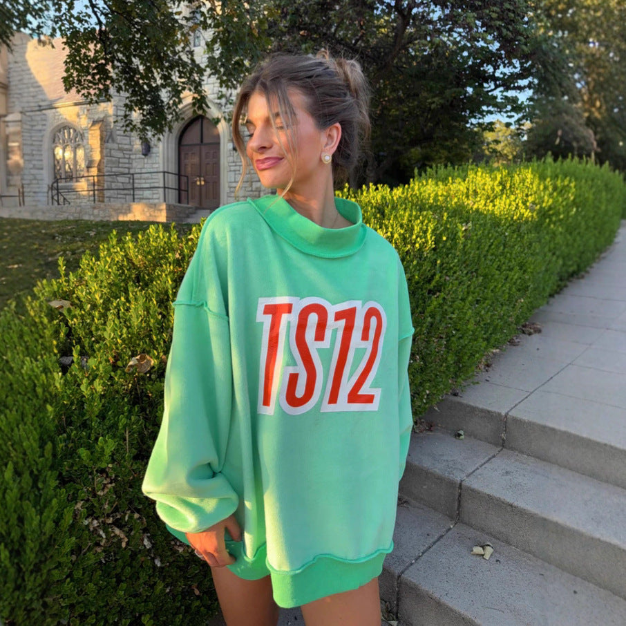 Women's oversized sweatshirt with high collar and eye-catching front print StylebySassy