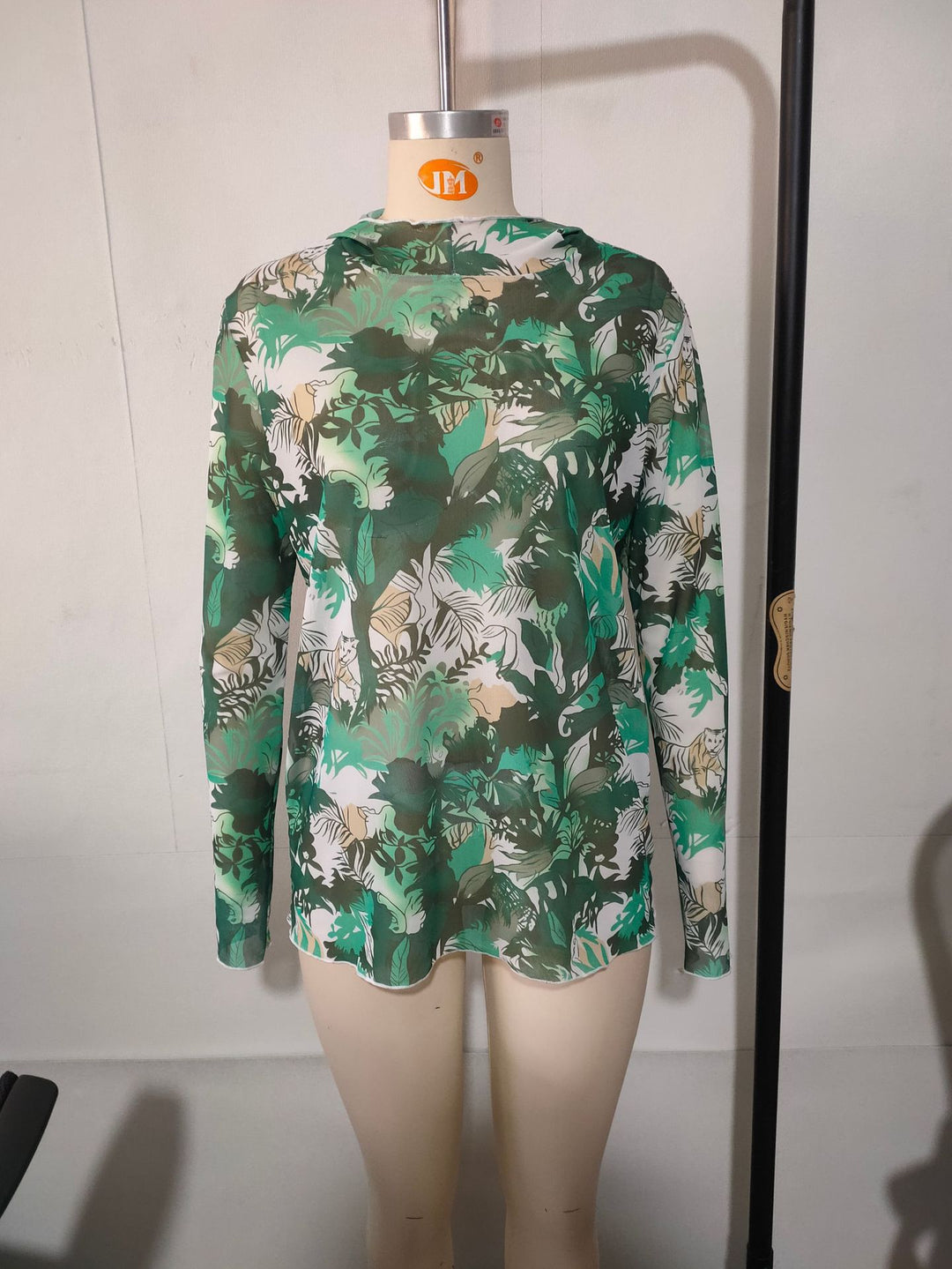 Men's Long Sleeve Shirt with Floral Pattern StylebySassy