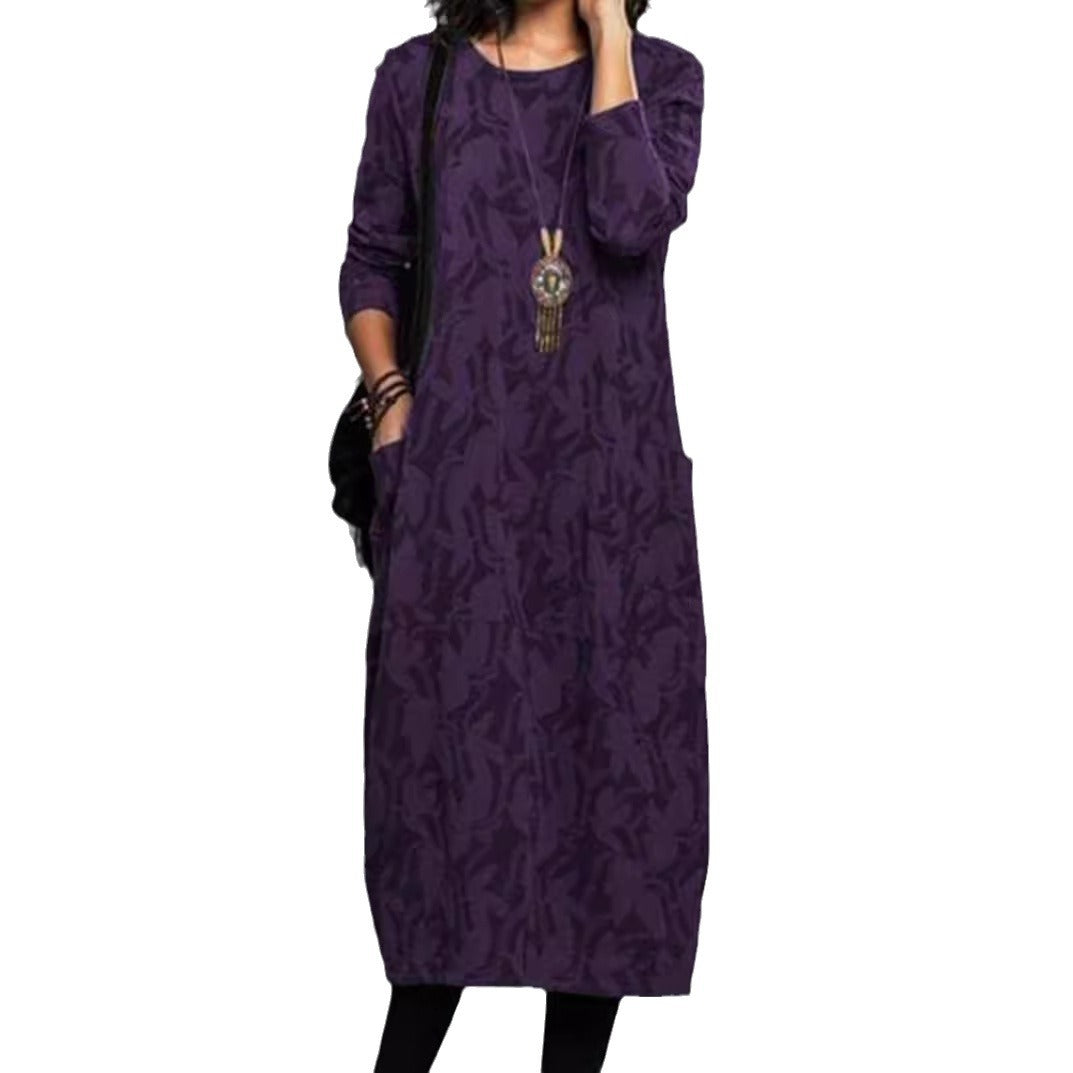 Women's casually cut midi dress made of fine knit with tone-on-tone jacquard, round neckline, and side pockets StylebySassy