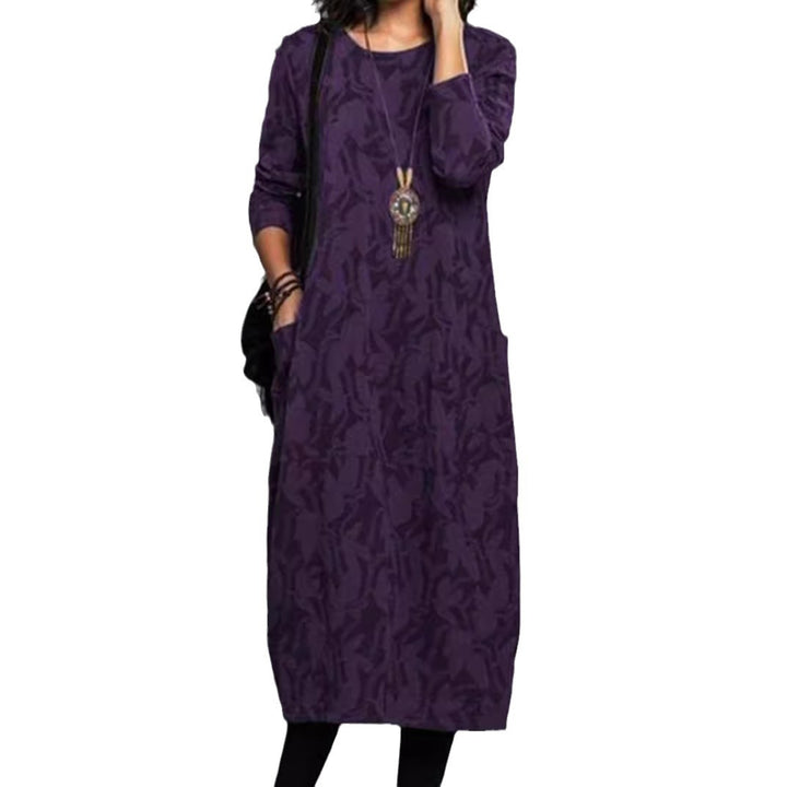 Women's casually cut midi dress made of fine knit with tone-on-tone jacquard, round neckline, and side pockets StylebySassy