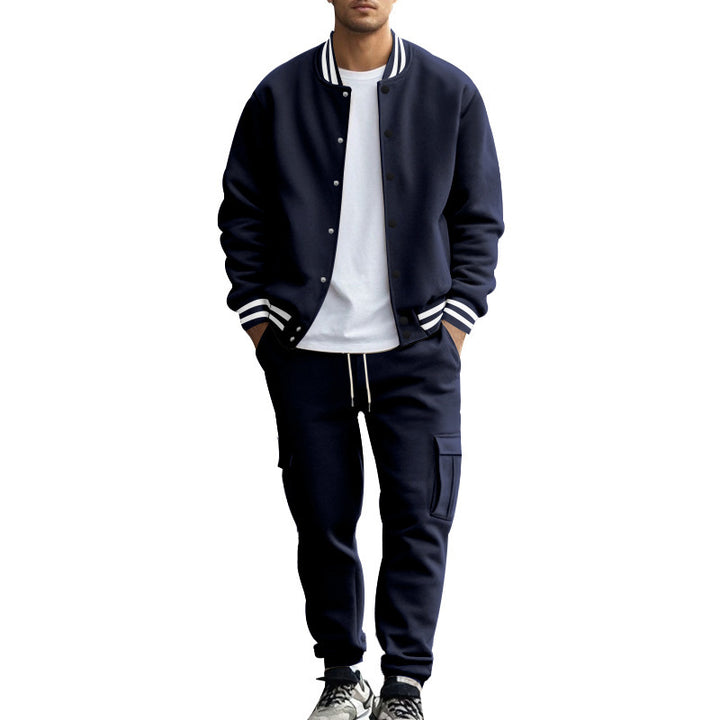 Men's sporty college two-piece made of heavy sweat with ribbed cuffs, snap-button bomber jacket and cargo jogger StylebySassy