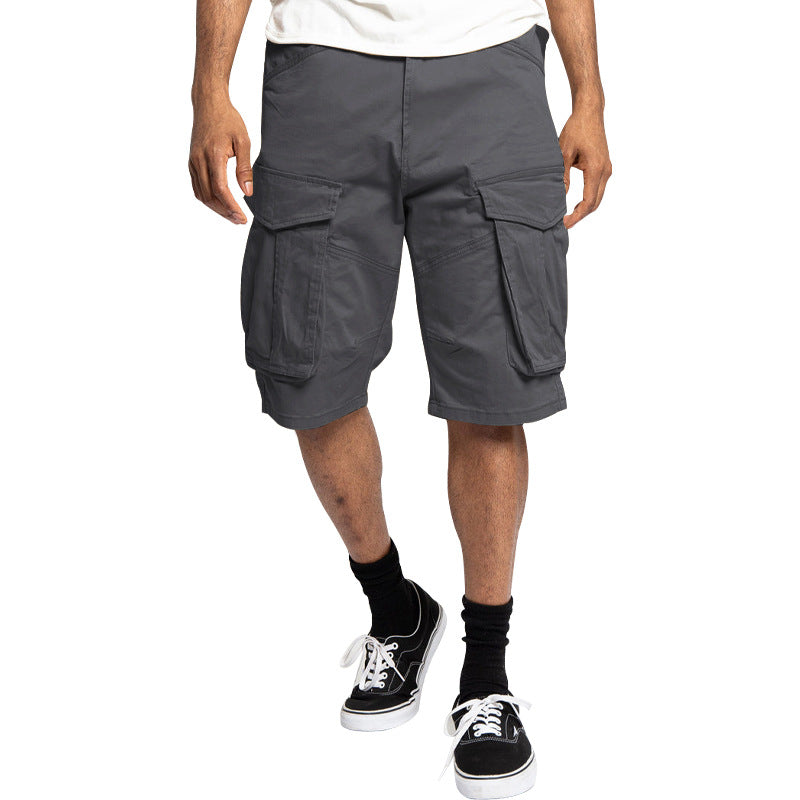 Men's robust cargo shorts with large flap pockets and loose fit StylebySassy