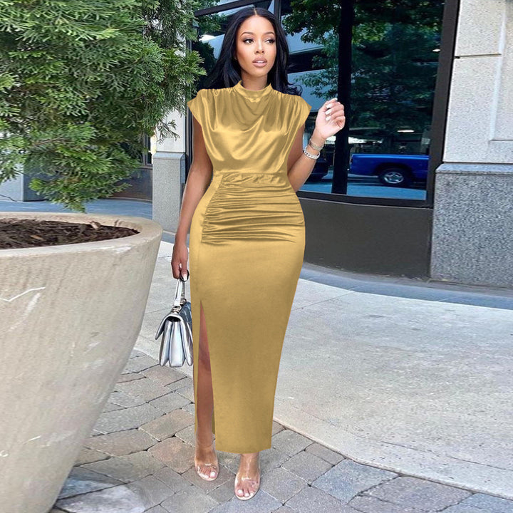 Ladies Elegant figure-flattering maxi dress with side slit StylebySassy
