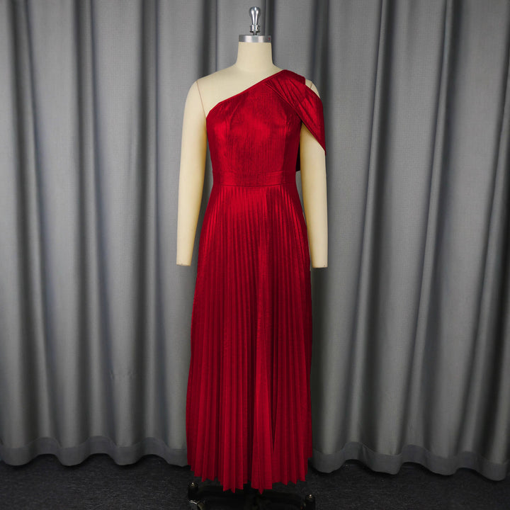 Ladies Glamorous One-Shoulder Evening Dress with Pleated Pleats StylebySassy