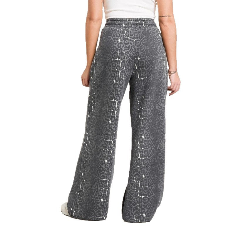 Women's two-piece leisure set with oversized hoodie and loose comfort pants made of brushed sweat with animal print StylebySassy