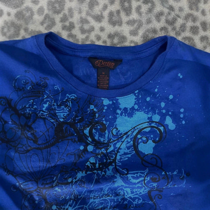 Women Graphic Print T-Shirt with Urban Art Design StylebySassy