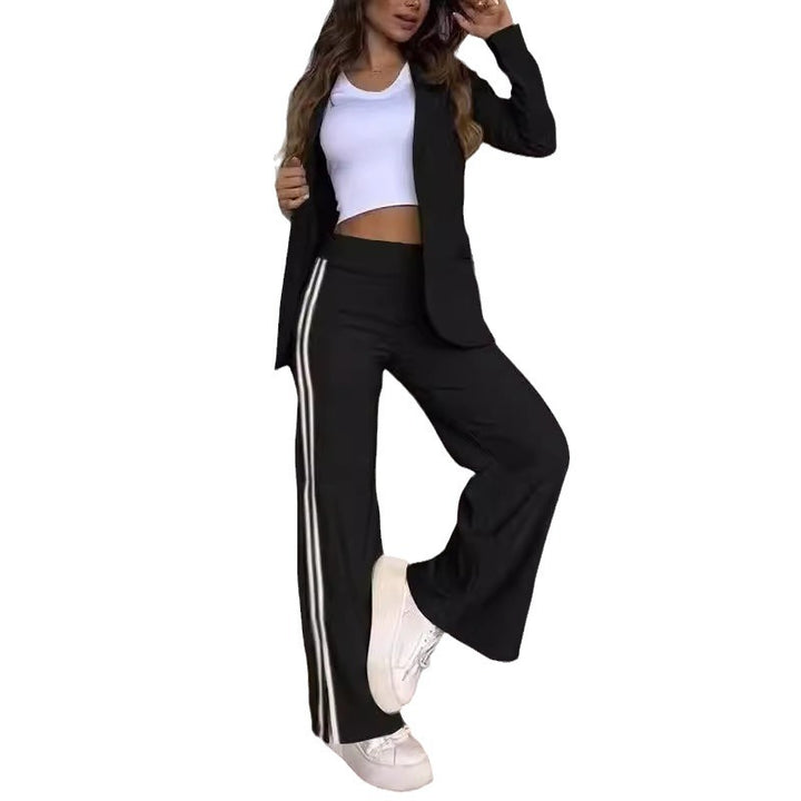 Ladies nan sporty-elegant two-piece blazer set with fitted blazer and wide jogging pants cut with side stripes StylebySassy