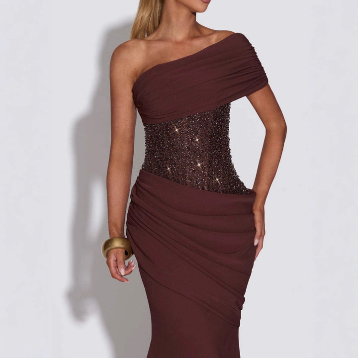 Women's Elegant and Figure-hugging Evening Dress with Asymmetrical Neckline StylebySassy