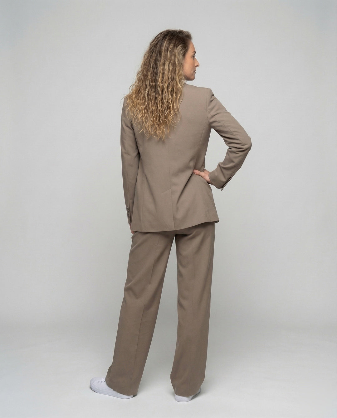 Product 15540673216842 - back_view