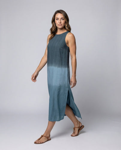 Women's sleeveless maxi dress with side slit