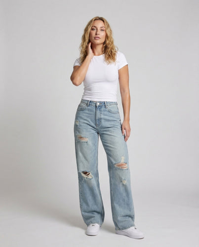 Ladies high-rise wide jeans in baggy style