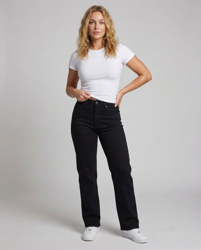 Women's high-waisted wide-leg jeans