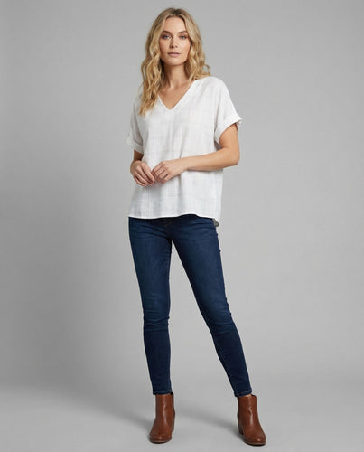 Ladies casual loose linen blend blouse.