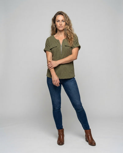 Women's casual ribbed knit tunic top.